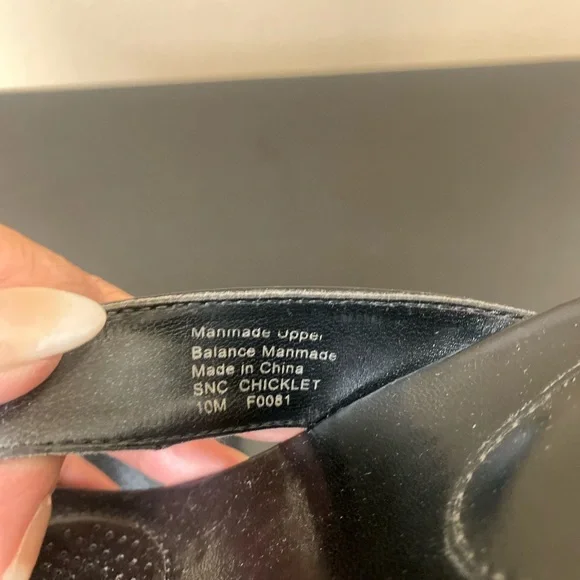 Style & Co Black Wedge Shoes with Classic Design - Picture 4 of 4